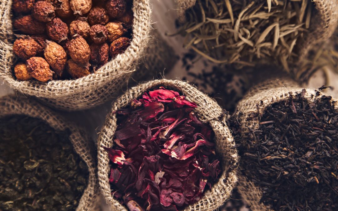 La lecture des feuilles de thé : tradition et intuition