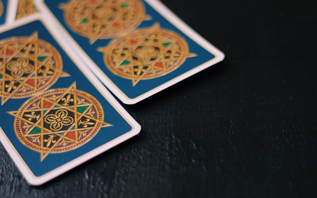 Tarot : un miroir de l&rsquo;âme et guide pour le développement personnel
